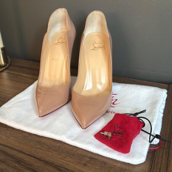 Christian Louboutin Shoes - Christian Louboutins Hot Chick 100mm in Blush